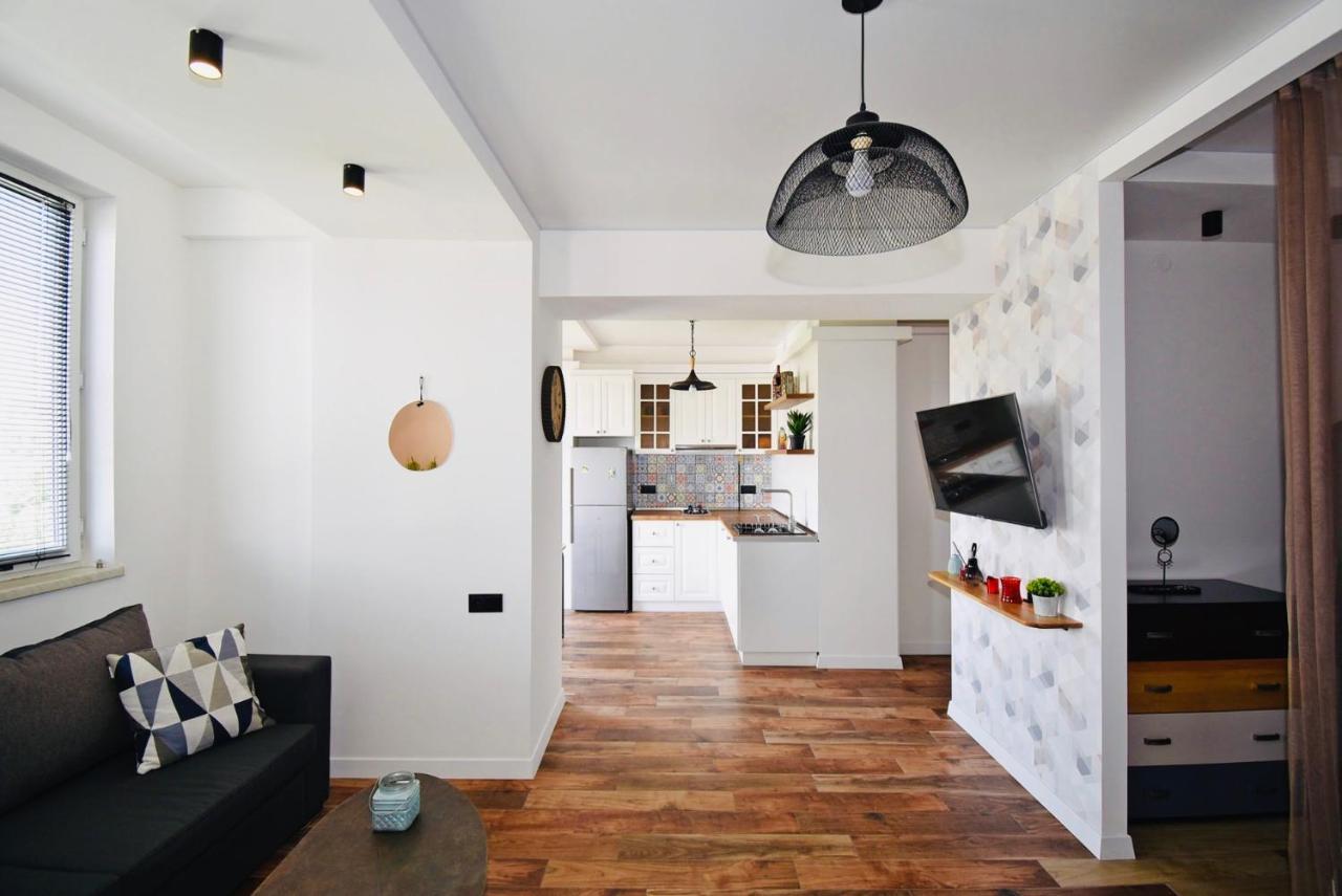 Magical Studio At Republic Square Apartman Jereván Kültér fotó